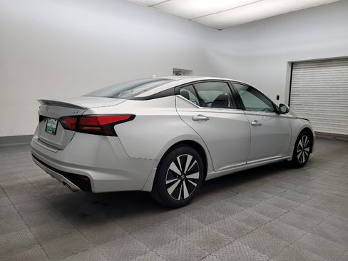 Used 2020 Nissan Altima 2.5 SV image 10