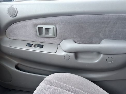 Used 2003 Toyota Tacoma PreRunner image 24