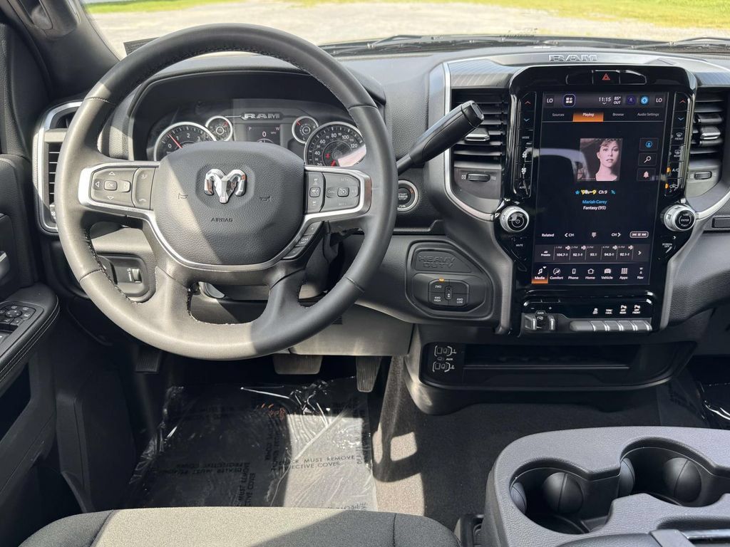 Used 2025 RAM 2500 Big Horn AWD/4WD image 16