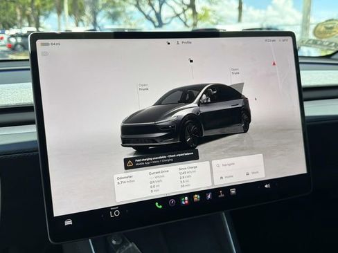 Used 2026 Tesla Model Y Long Range AWD/4WD image 21