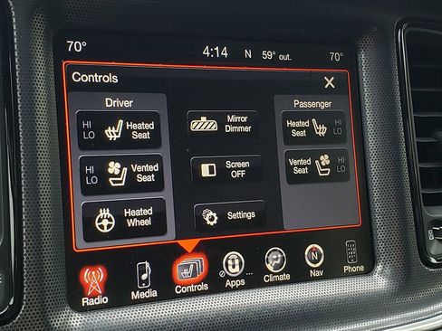 Used 2016 Dodge Challenger R/T Scat Pack w/ Leather Interior Group image 22