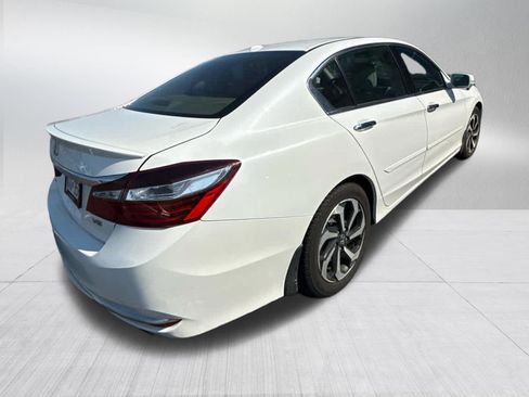 Used 2016 Honda Accord EX-L image 8