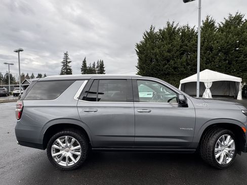 Used 2021 Chevrolet Tahoe High Country w/ Premium Package image 4