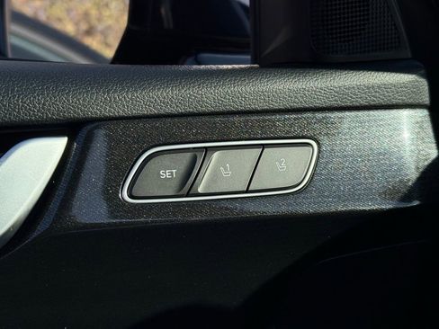 Used 2020 Hyundai Palisade Limited w/ Winter Weather Package image 29