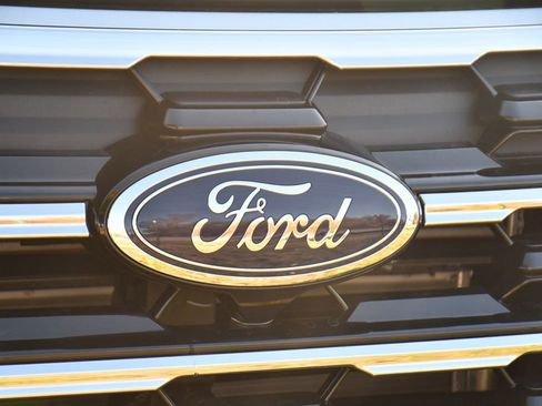 Used 2026 Ford Explorer Active w/ Active Comfort Package image 37