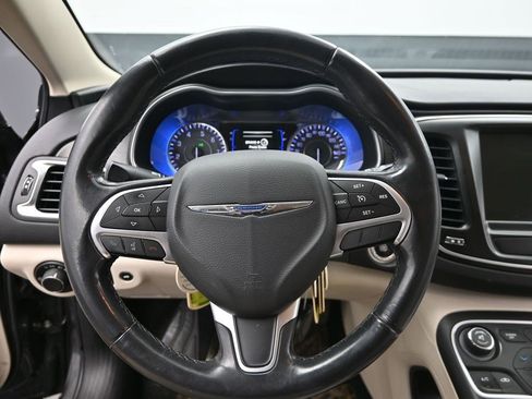 Used 2017 Chrysler 200 Limited Platinum image 11