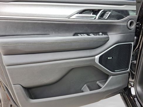 New 2026 Jeep Grand Wagoneer Limited AWD/4WD image 7
