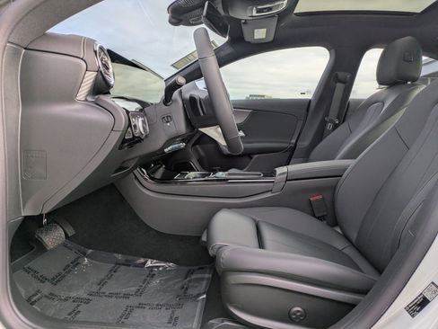 Certified 2026 Mercedes-Benz CLA 250 4MATIC image 17