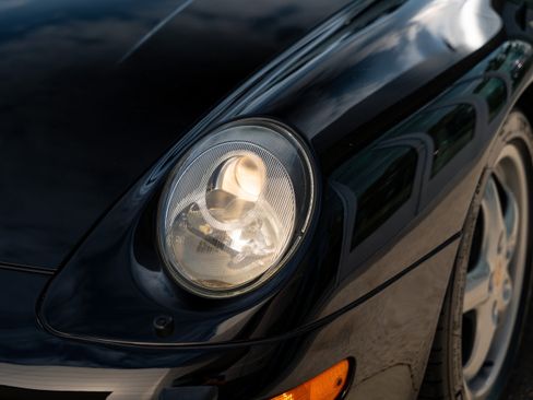 Used 1996 Porsche 911 Carrera Coupe image 21
