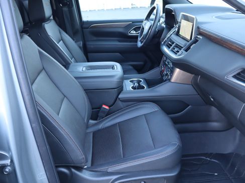 Used 2024 Chevrolet Suburban High Country w/ Advanced Technology Package image 42