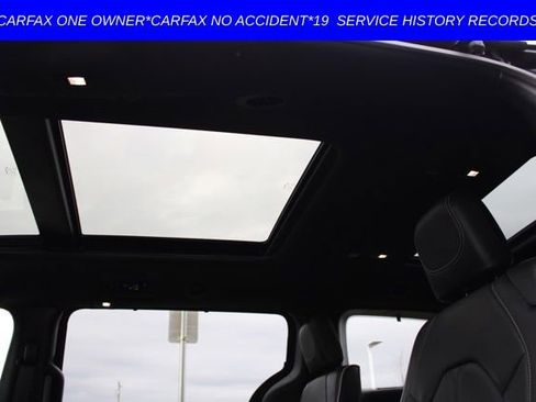 Used 2018 Chrysler Pacifica Limited w/ Advanced Safetytec Group image 34