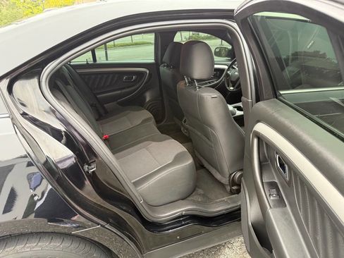 Used 2018 Ford Taurus SEL w/ Equipment Group 201A image 13