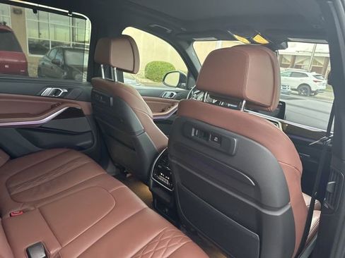 Used 2020 BMW X5 M50i w/ Executive Package image 12