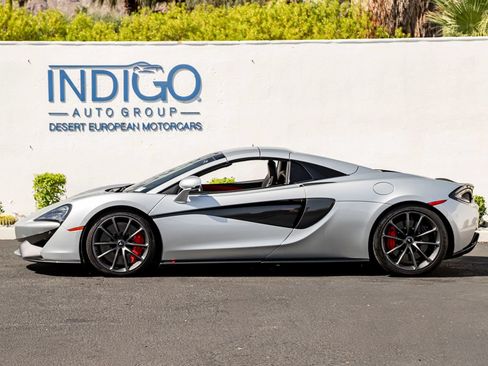 Used 2019 McLaren 570S Spider RWD image 13