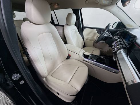 Used 2020 Mercedes-Benz GLB 250 image 26