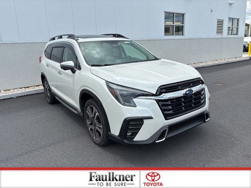 Used 2023 Subaru Ascent Touring AWD/4WD image 1