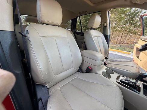 Used 2012 Hyundai Santa Fe Limited image 21