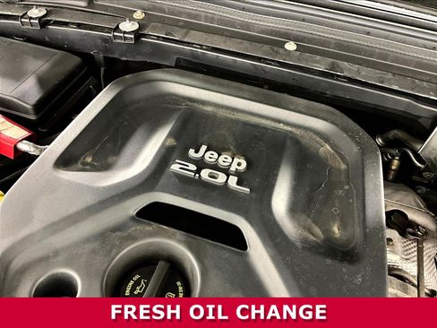 Used 2018 Jeep Wrangler Sport AWD/4WD image 30