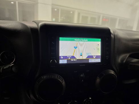 Used 2013 Jeep Wrangler Moab image 29