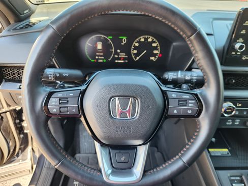 Used 2025 Honda CR-V Sport Touring image 9