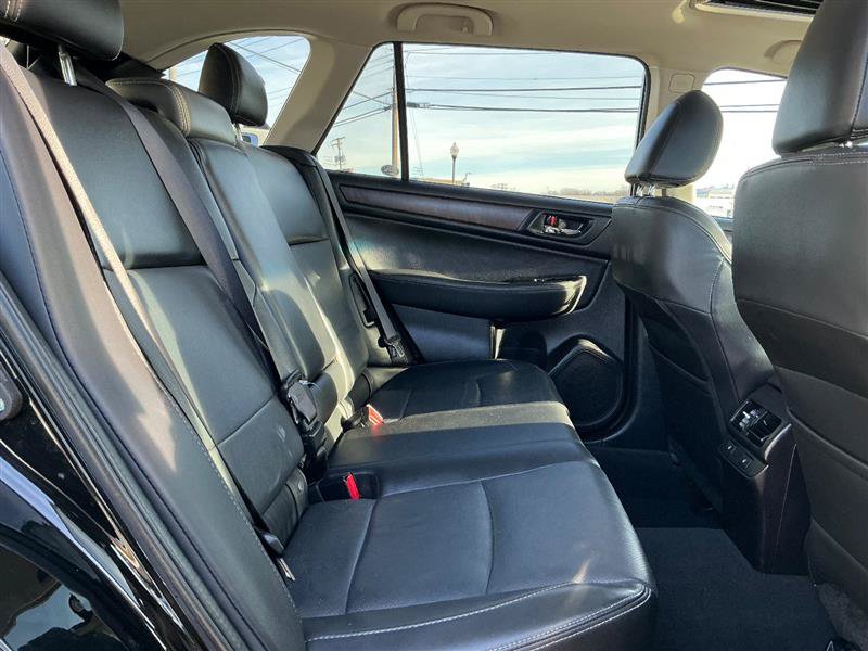 Used 2017 Subaru Outback 2.5i Limited AWD/4WD image 41