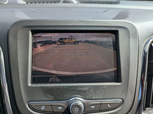 Used 2024 Chevrolet Equinox RS image 19