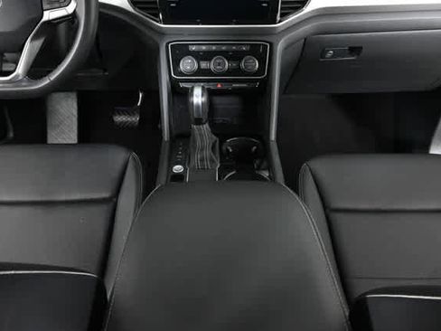 Used 2022 Volkswagen Atlas SE w/ Panoramic Sunroof Package image 19