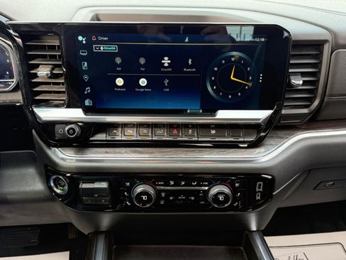 Used 2022 Chevrolet Silverado 1500 LTZ image 21