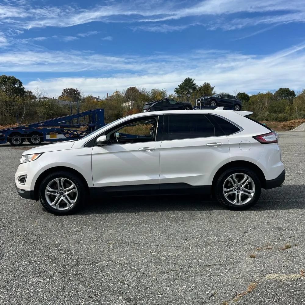 Used 2017 Ford Edge Titanium w/ Equipment Group 301A AWD/4WD image 3