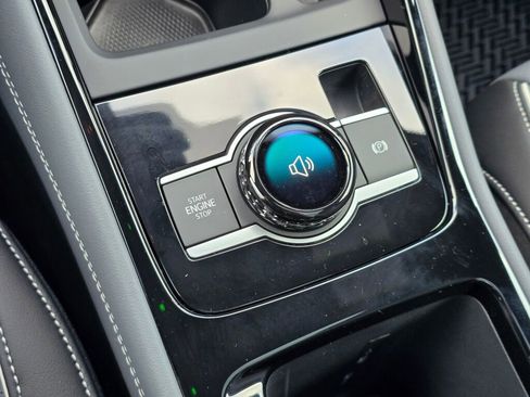 New 2026 Volkswagen Tiguan SEL R-Line image 30