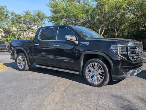 Used 2023 GMC Sierra 1500 Denali w/ Denali Reserve Package AWD/4WD image 2