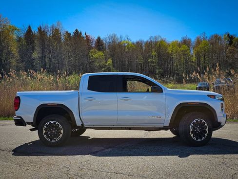 New 2026 GMC Canyon AT4 w/ Technology Plus Package AWD/4WD image 2
