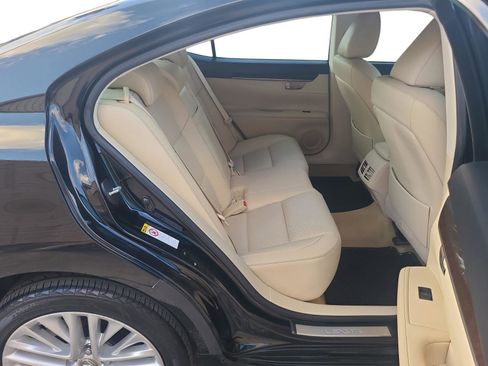 Used 2013 Lexus ES 350 w/ Luxury Pkg FWD image 22