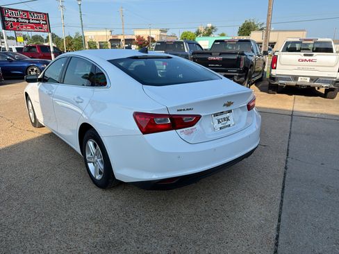 Used 2024 Chevrolet Malibu LS w/ Driver Confidence Package FWD image 3