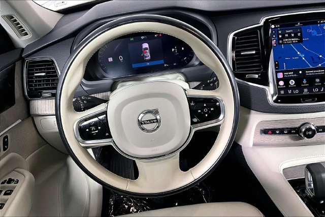 Used 2023 Volvo XC90 B6 Plus AWD/4WD image 6