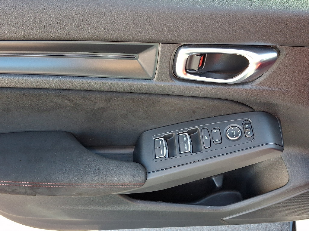Used 2024 Honda Civic Type R image 14