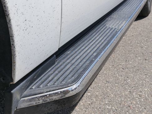 Used 2022 Ford Expedition XLT AWD/4WD image 17