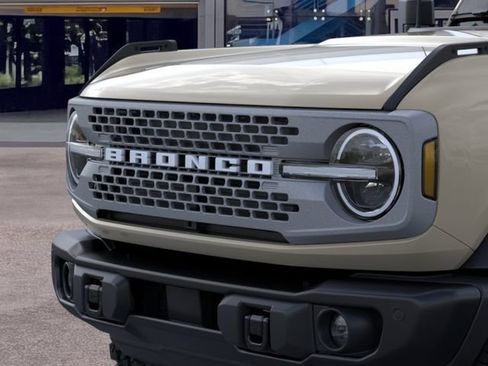 New 2026 Ford Bronco Badlands AWD/4WD image 19