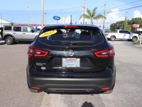 Used 2022 Nissan Rogue Sport S FWD image 10