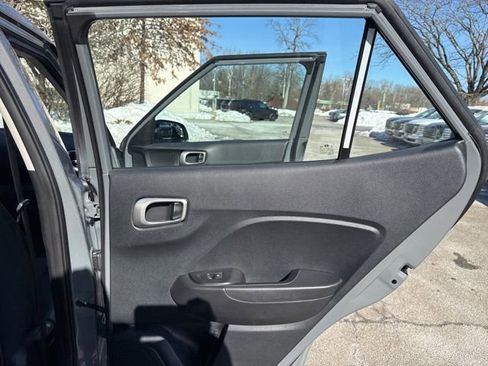 Certified 2023 Hyundai Venue SE w/ Cargo Package image 33