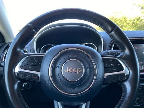Used 2019 Jeep Compass Limited AWD/4WD image 15