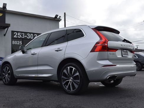 Used 2018 Volvo XC60 T8 Inscription w/ Vision Package image 9