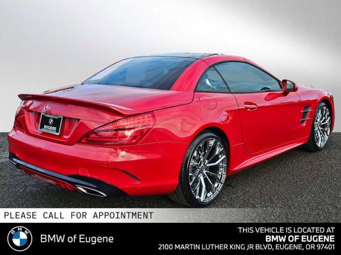 Used 2017 Mercedes-Benz SL 550 image 3
