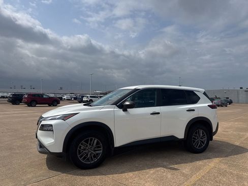 Certified 2023 Nissan Rogue S FWD image 11
