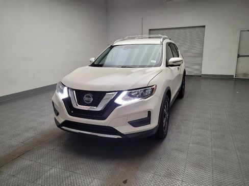 Used 2020 Nissan Rogue SV w/ Premium Package FWD image 15