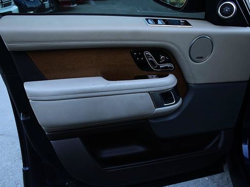 Used 2019 Land Rover Range Rover HSE AWD/4WD image 8