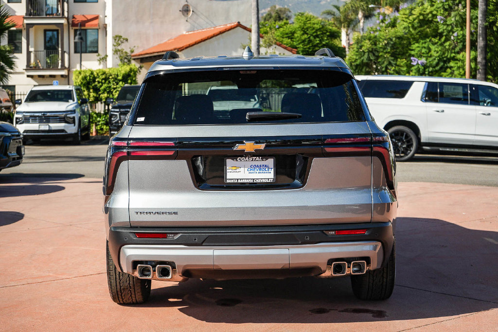 New 2027 Chevrolet Traverse LT w/ Sun and Wheel Package FWD image 5