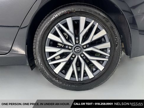 Certified 2025 Nissan Altima 2.5 SV FWD image 27