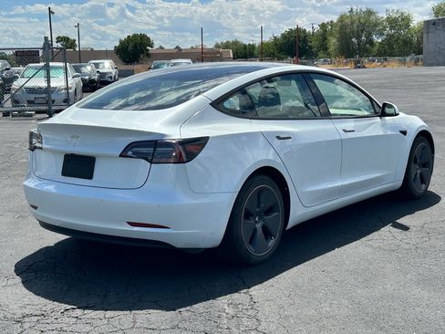 Used 2022 Tesla Model 3 Long Range AWD/4WD image 3