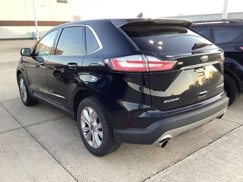 Used 2020 Ford Edge Titanium AWD/4WD image 12